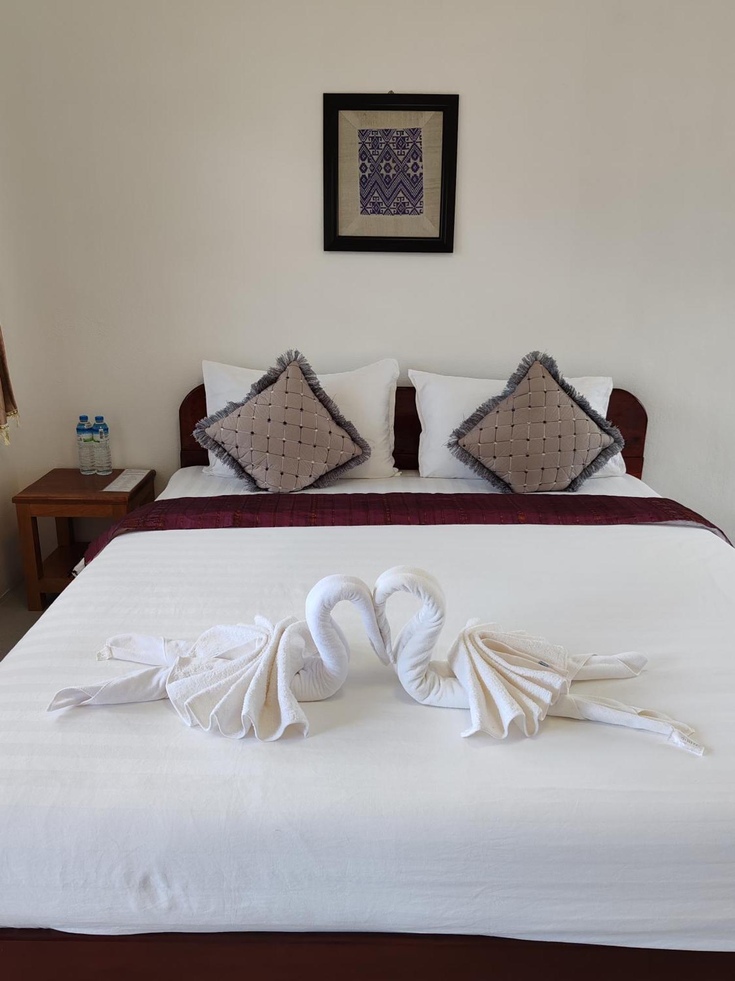 Sanhak Guesthouse 1 Ban Nahin-Nai Zewnętrze zdjęcie