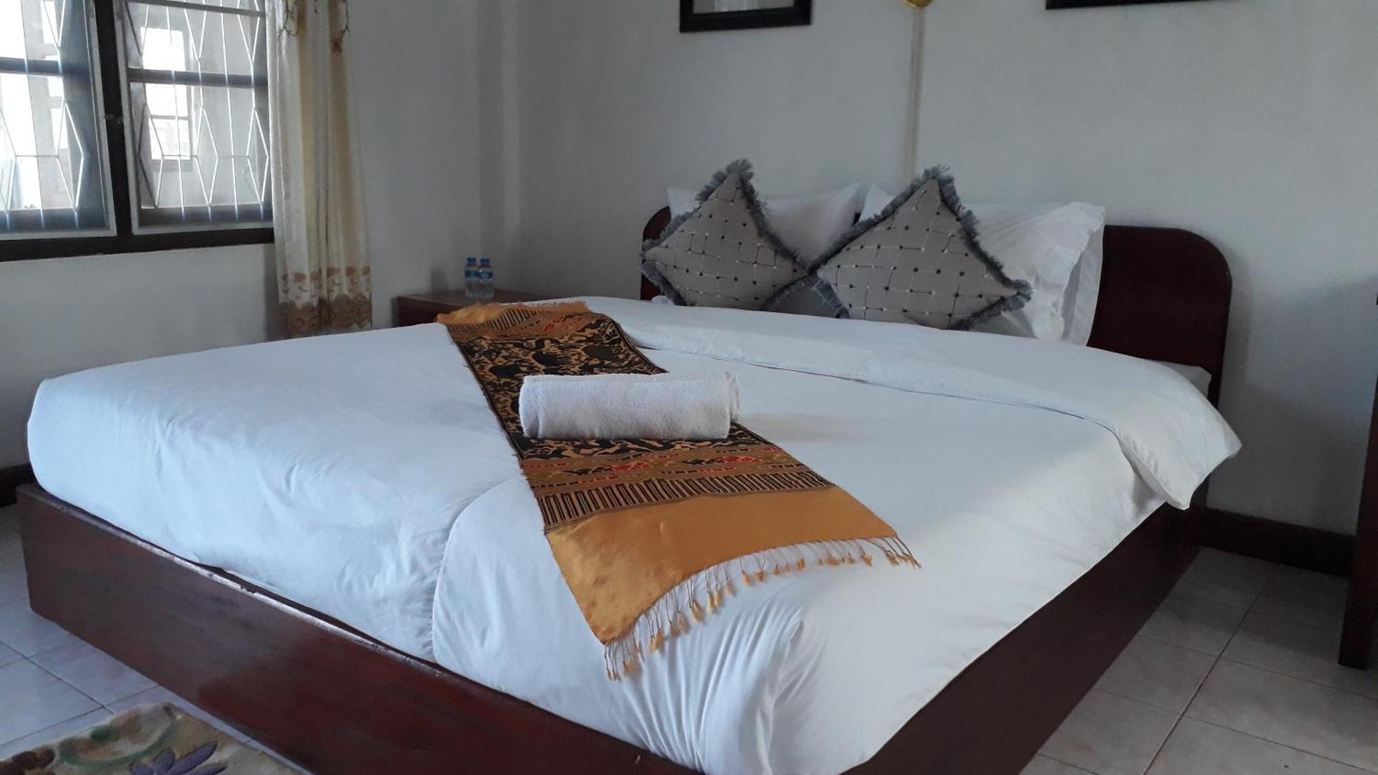 Sanhak Guesthouse 1 Ban Nahin-Nai Zewnętrze zdjęcie