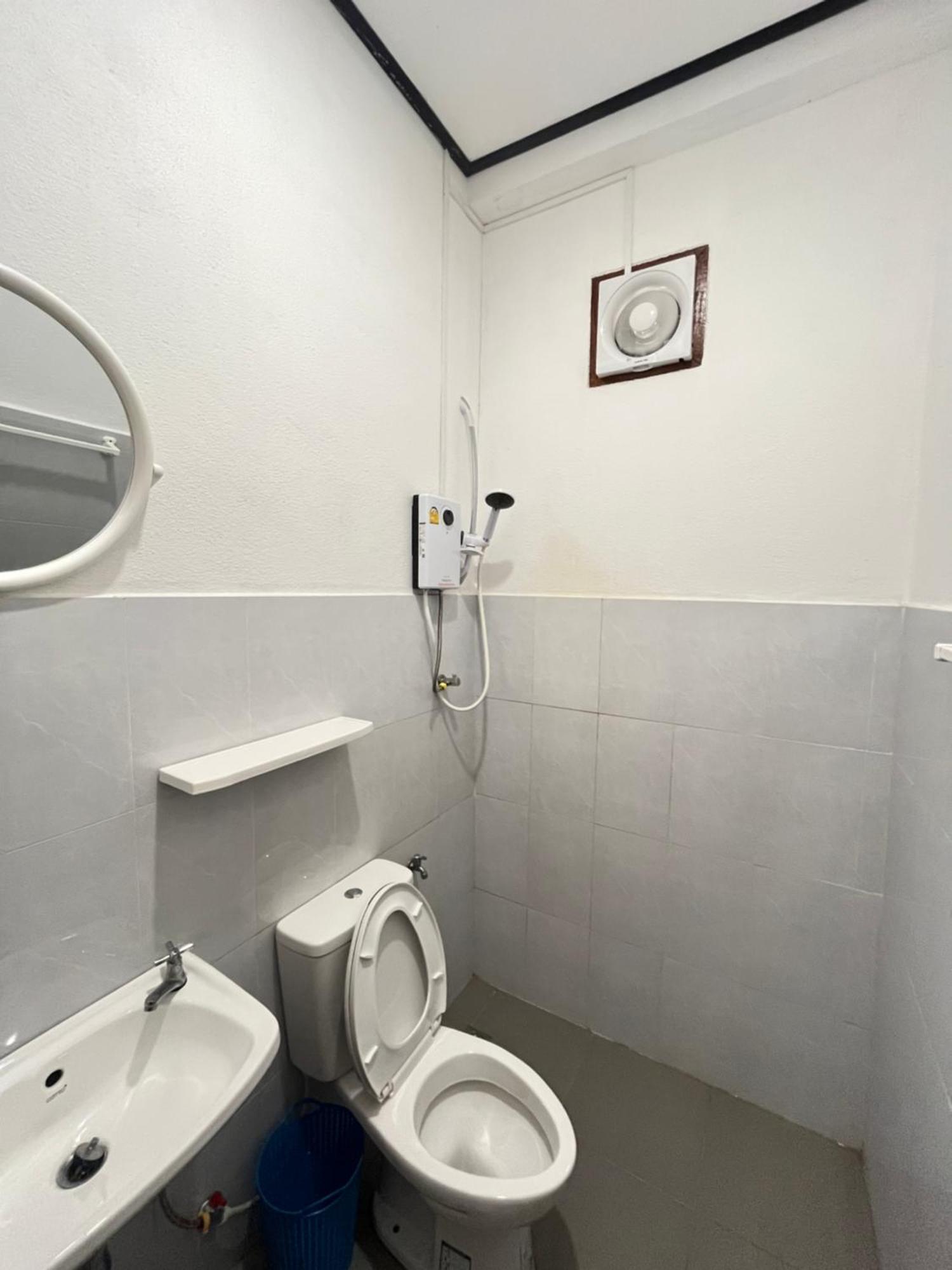 Sanhak Guesthouse 1 Ban Nahin-Nai Zewnętrze zdjęcie