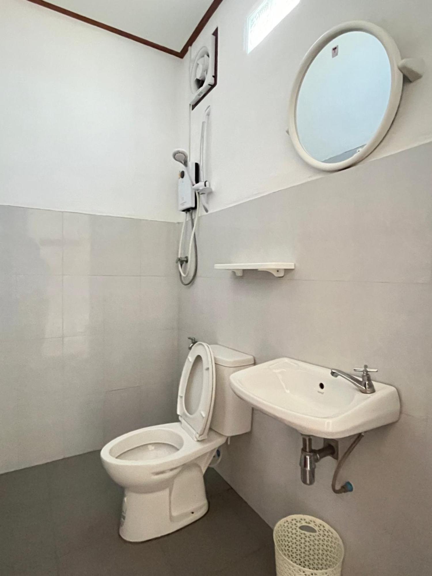 Sanhak Guesthouse 1 Ban Nahin-Nai Zewnętrze zdjęcie