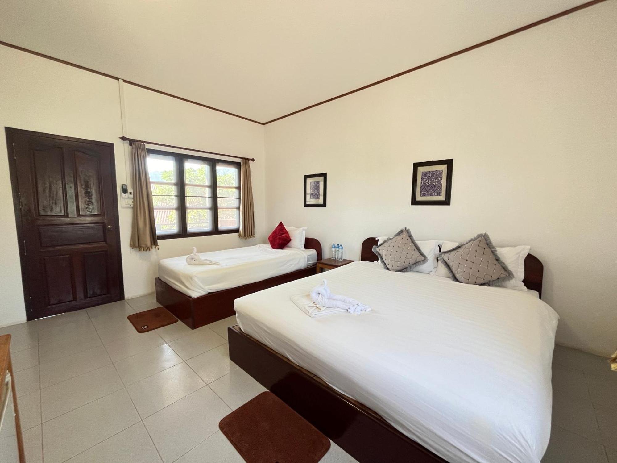 Sanhak Guesthouse 1 Ban Nahin-Nai Zewnętrze zdjęcie