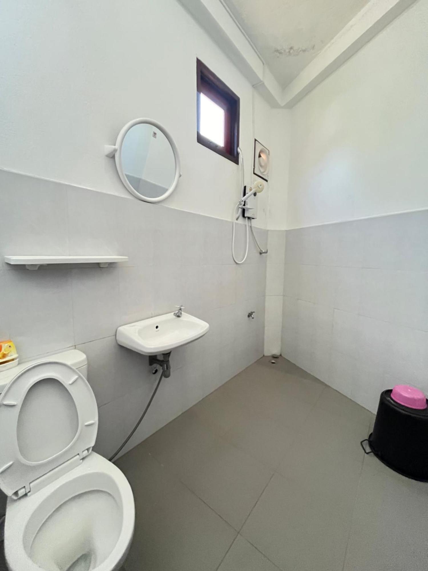 Sanhak Guesthouse 1 Ban Nahin-Nai Zewnętrze zdjęcie